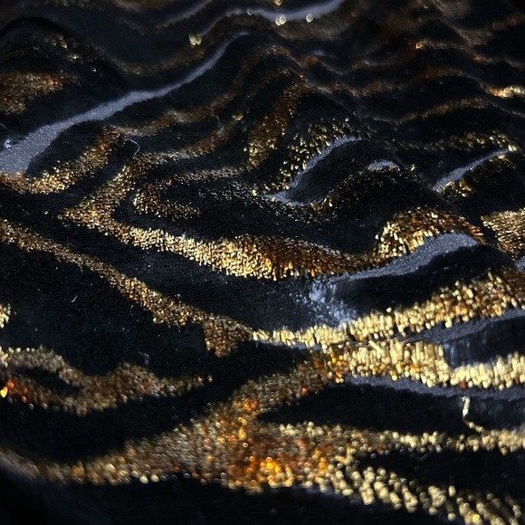 NWT GRLFRND Janice Mini Dress in Black & Gold Size XS Velvet Shimmer Cocktail - Picture 4 of 16